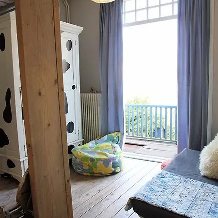 Semesterbostad Holiday Sunhouse *